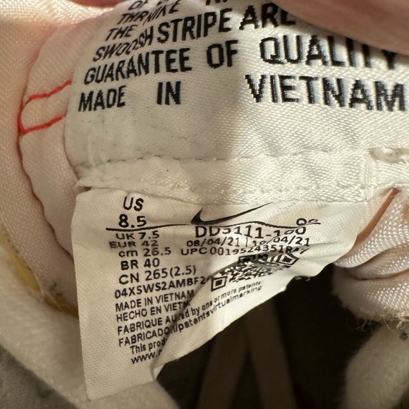 Men’s Size 8.5 Nike Blazer Mid 77’ Jumbo - Picture 6 of 6